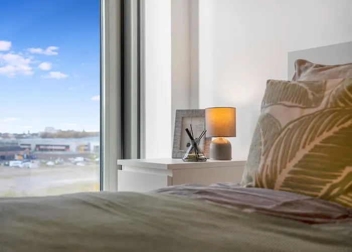 New! 2Br In Media City